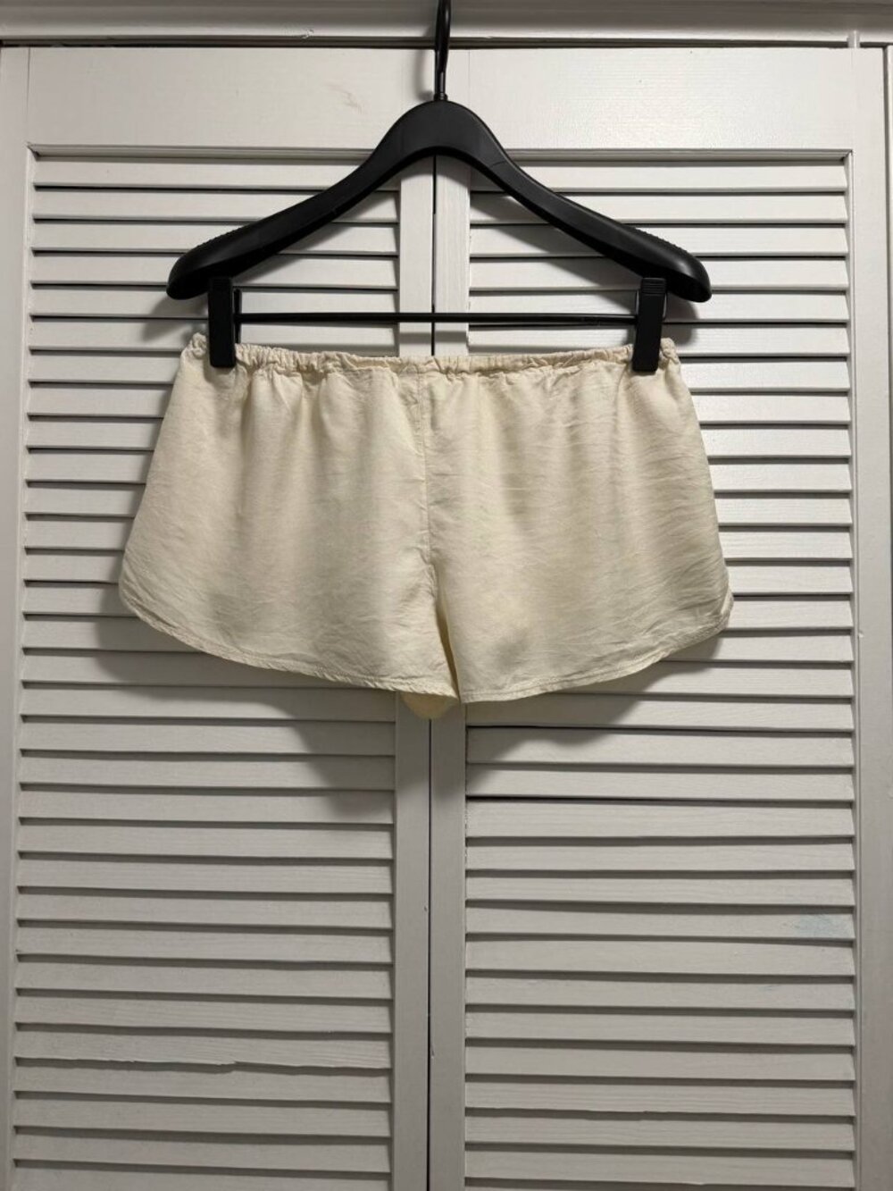 MADI Cruelty-Free Silk Lounge Shorts Ivory Satin Sleep Pajama Shorts M-L 6-10
